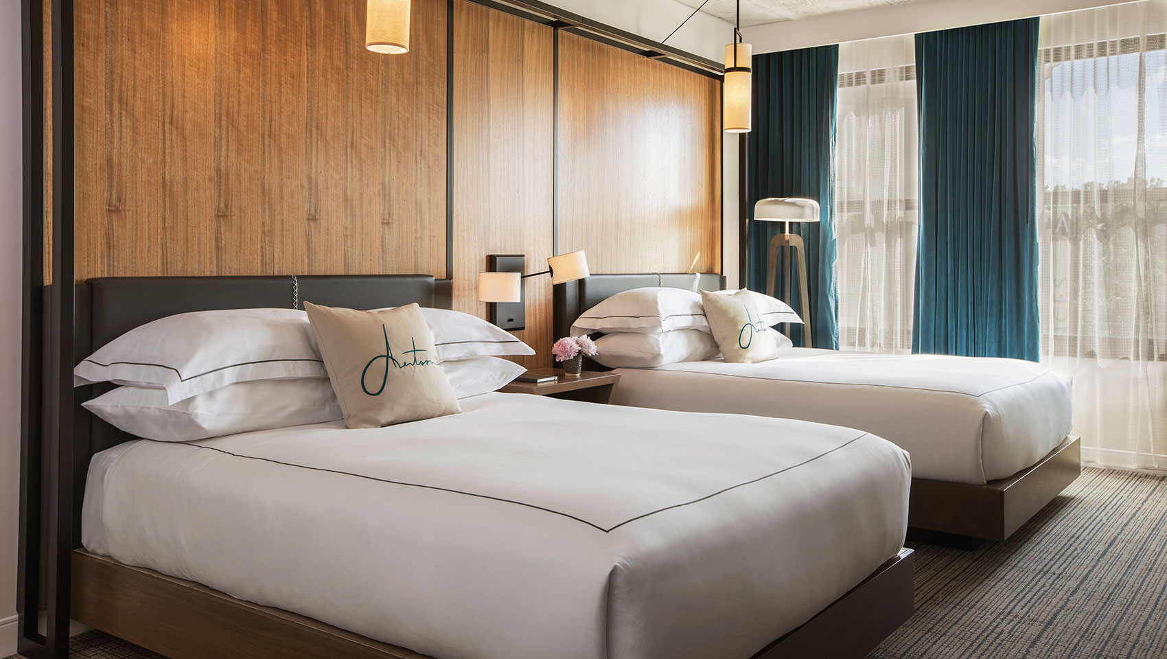 2 Queen Room at Aertson